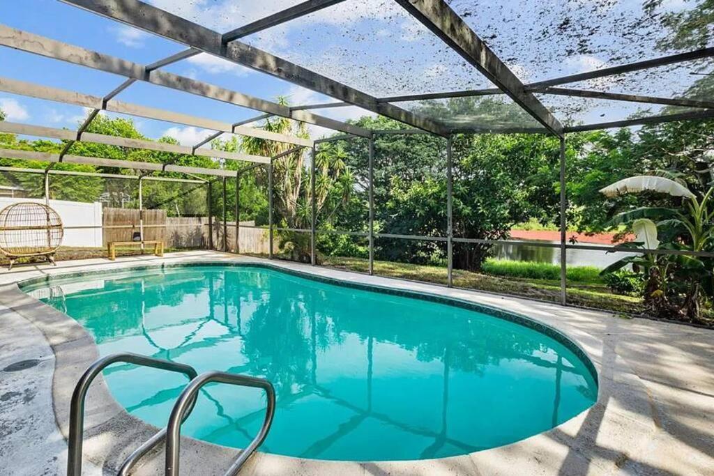 Cozy Lakefront Home W/ Pool -7 Mins From Legoland Winter Haven Exteriör bild