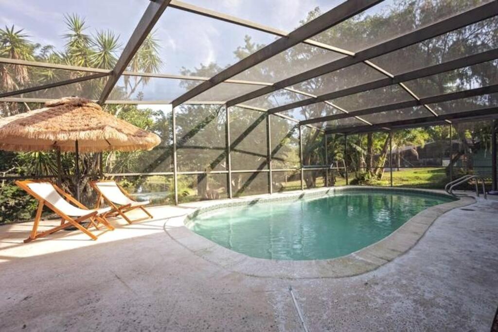 Cozy Lakefront Home W/ Pool -7 Mins From Legoland Winter Haven Exteriör bild
